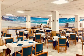 Marbella Resort 1 Pool Whirlpool Sauna