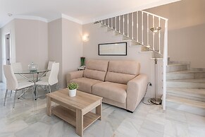 Marbella Resort 1 Pool Whirlpool Sauna