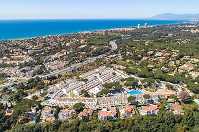 Marbella Resort 2 Pool Whirlpool Sauna