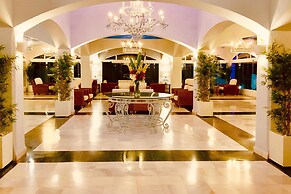 Marbella Resort 5 Pool Whirlpool Sauna