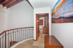 1111 Pearl Court at Pristine Bay