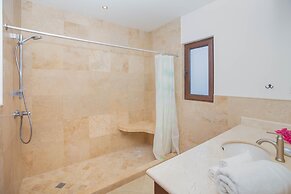 1111 Pearl Court at Pristine Bay