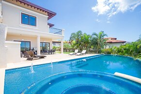 1111 Pearl Court at Pristine Bay