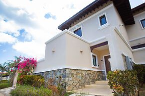 1111 Pearl Court at Pristine Bay