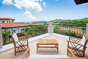 1111 Pearl Court at Pristine Bay