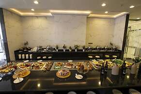 TIME Onyx Hotel Apartment