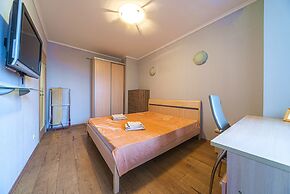 Apartment near Center Almazova 2