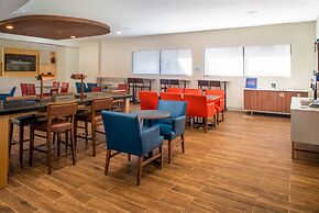 Holiday Inn Express & Suites Dahlonega by IHG