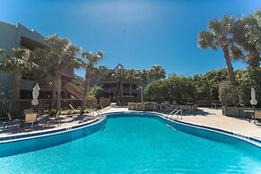 Hibiscus E203 Free Activities, Oceanfront, Wifi, 3 Pools