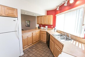 Hibiscus E203 Free Activities, Oceanfront, Wifi, 3 Pools