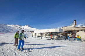 Casa Giardino Ski in - Ski out 100m