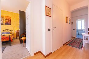 Maison Fleurie Apartments