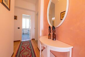 Maison Fleurie Apartments