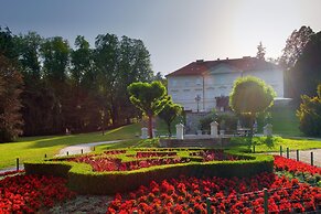 Tromostovje I In Heart of Ljubljana