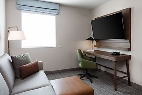 Staybridge Suites Iowa City Coralville by IHG