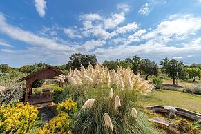 Pool & Fun House Betiga 1 With gym