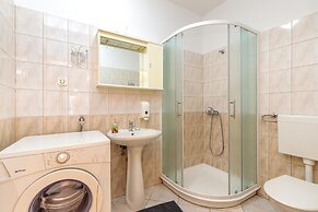 Pool & Fun House Betiga 1 With gym