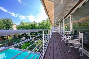 Il Bacco few Steps From sea