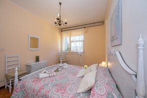 Rossella on the lake with fantastic view