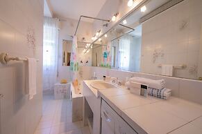 Rossella on the lake with fantastic view