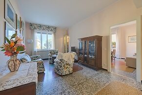 Sunrise Apartment Seaview