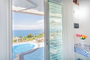 Dependance Castiglione With Pool And View