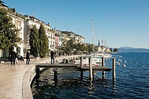 Apart Lago Blu 200m From Lake