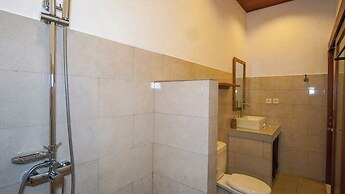 Green Coconut Cottage