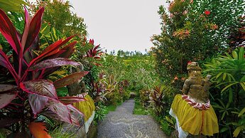 Green Coconut Cottage