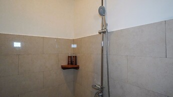 Green Coconut Cottage