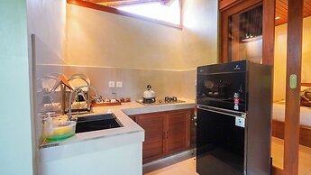 Green Coconut Cottage