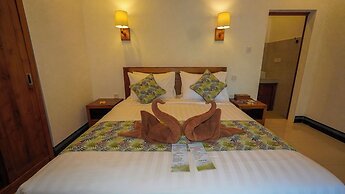 Green Coconut Cottage