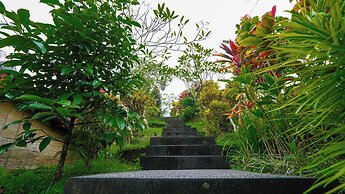 Green Coconut Cottage