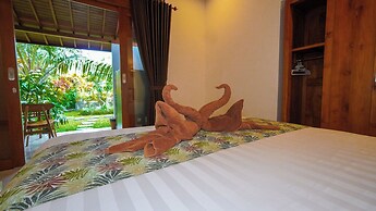 Green Coconut Cottage