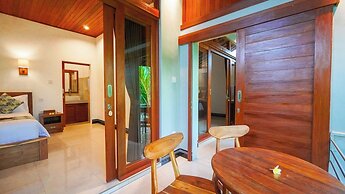 Green Coconut Cottage