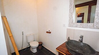 Green Coconut Cottage