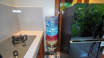 Green Coconut Cottage