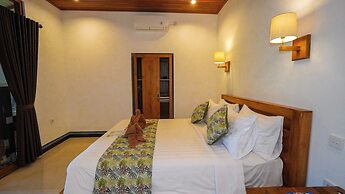 Green Coconut Cottage