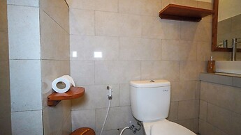 Green Coconut Cottage