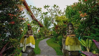 Green Coconut Cottage