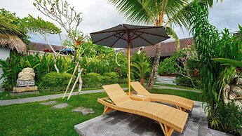 Green Coconut Cottage