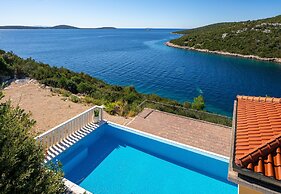 Breathtaking Panorama Villa Vese