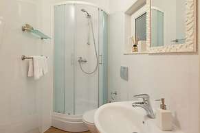 Breathtaking Panorama Villa Vese