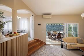 Breathtaking Panorama Villa Vese