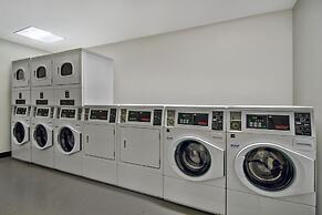 Fairfield by Marriott Inn & Suites Orlando at FLAMINGO CROSSINGS(r) To