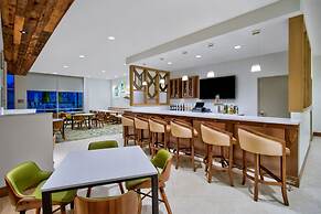 Fairfield by Marriott Inn & Suites Orlando at FLAMINGO CROSSINGS(r) To