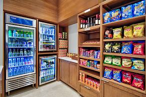 Fairfield by Marriott Inn & Suites Orlando at FLAMINGO CROSSINGS(r) To