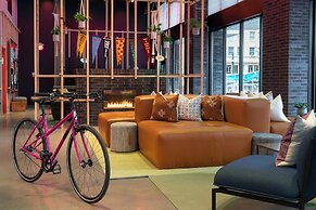 Moxy Portland Downtown