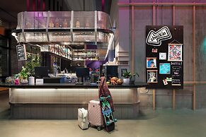 Moxy Portland Downtown