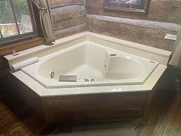 Carr's Northside Motel and Cottages